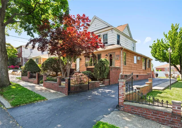 Multi family home for sale at 15043 8th Avenue, New York, NY 11357 | MLS# 1001635