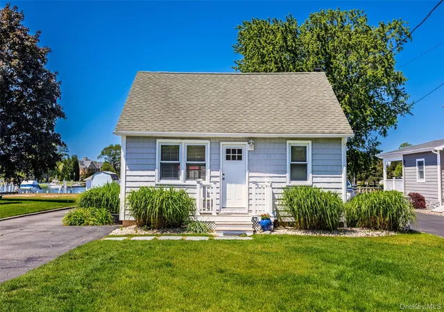 Photo 1 of Single family home for sale at 83 Beach Rd, Riverhead, NY 11901 | MLS# 1004148 | Listing updated on 2026-09-18
