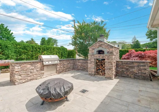 Photo 27 of Sale Pending at 56 Columbine Ave, Merrick, NY 11566 | MLS# 1004422 | Listing updated on 2026-09-18