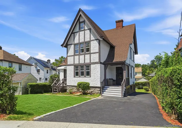 Photo 1 of Sale Pending at 184 W Post Rd, White Plains, NY 10606 | MLS# 1004653 | Listing updated on 2026-09-18