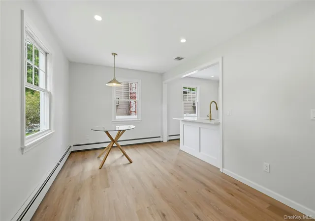 Photo 4 of Single family home for sale at 192 Iceland Dr, Huntington, NY 11746 | MLS# 1005032 | Listing updated on 2026-09-18