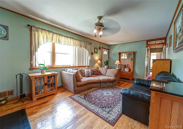 Photo 3 of Sale Pending at 135 Howard St, Brookhaven, NY 11776 | MLS# 1005217 | Listing updated on 2026-09-18