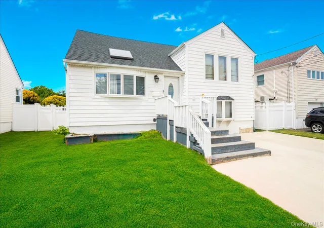 Photo 2 of Sale Pending at 52 Martha St, Hempstead, NY 11520 | MLS# 1005561 | Listing updated on 2026-09-18