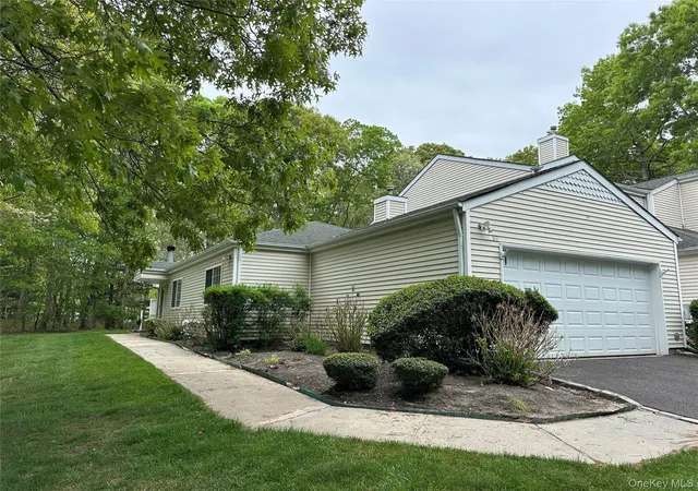 Photo 1 of Sale Pending at 89 Rabbit Run, Brookhaven, NY 11949 | MLS# 1005591 | Listing updated on 2026-09-18