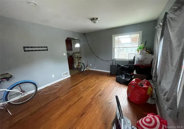 Photo 3 of Sale Pending at 3 Surrey Dr, Amityville, NY 11701 | MLS# 1005618 | Listing updated on 2026-09-18