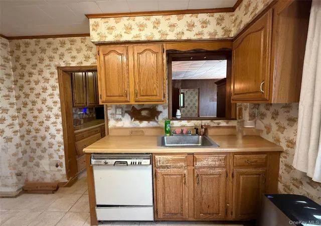Photo 3 of Sale Pending at 6 White St, Port Jervis, NY 12771 | MLS# 1005711 | Listing updated on 2026-09-18