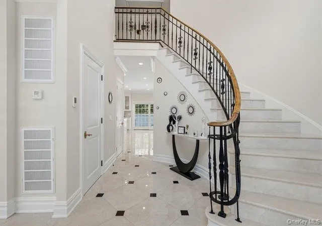 Photo 3 of Single family home for sale at 23 Woodbury Rd, Woodbury, NY 11797 | MLS# 1005913 | Listing updated on 2026-09-18