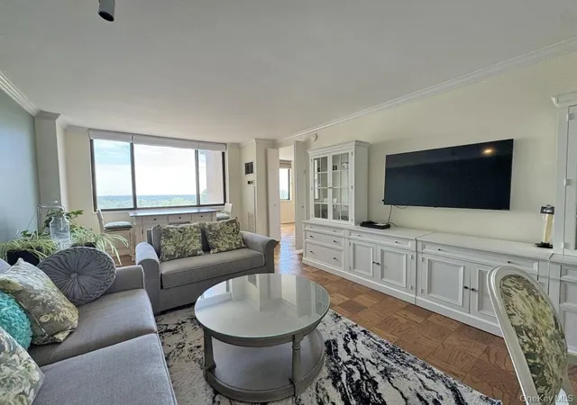 Photo 4 of House for sale at 269-10 Grand Central Pkwy #7X, New York, NY 11005 | MLS# 1005971 | Listing updated on 2026-09-18