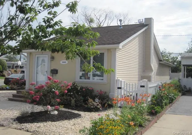 Photo 1 of Sale Pending at 3093 Royal Ave, Hempstead, NY 11572 | MLS# 1006198 | Listing updated on 2026-09-18