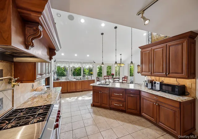 Single family home for sale at 1304 Harbor Rd, Hempstead, NY 11557 | MLS# 1006296