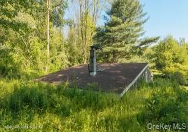 Photo 3 of Sale Pending at 884 Camby Rd, Millbrook, NY 12545 | MLS# 1006396 | Listing updated on 2026-09-22