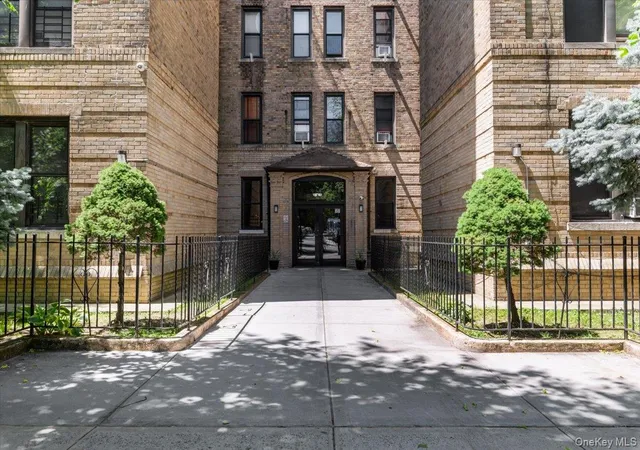Photo 2 of Condo for sale at 83 52 Talbot St #6H, Kew Gardens, NY 11415 | MLS# 1006654 | Listing updated on 2026-09-21