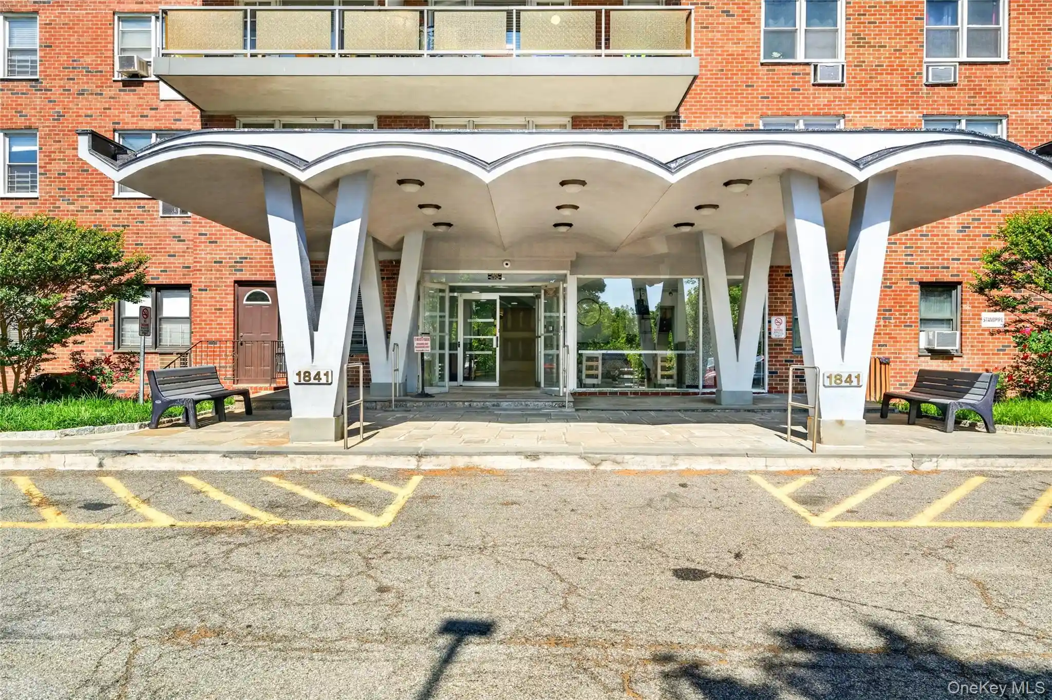 Listing Photo 2 - Condo for sale in 1841 Central Park Ave located at 1841 Central Park Ave, Yonkers, NY 10701 - Unit #18A