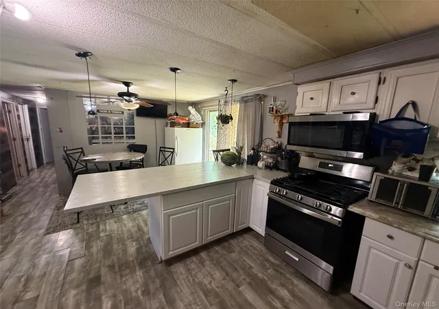 Photo 3 of Sale Pending at 514 Mark Twain Dr, Montgomery, NY 12586 | MLS# 1009051 | Listing updated on 2026-09-17