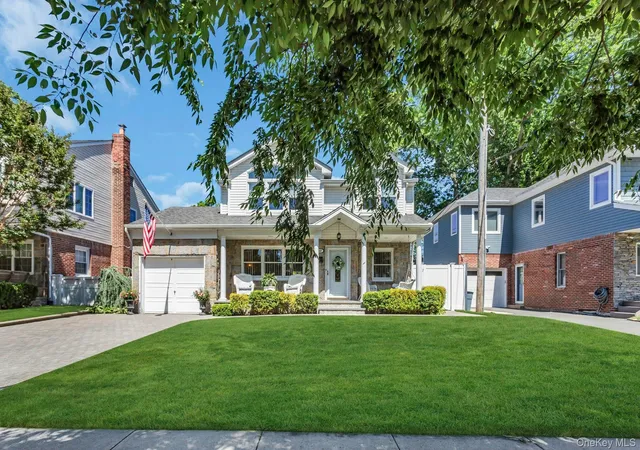 Photo 2 of Sale Pending at 12 Pinewood Ln, New Hyde Park, NY 11040 | MLS# 1009944 | Listing updated on 2026-09-18