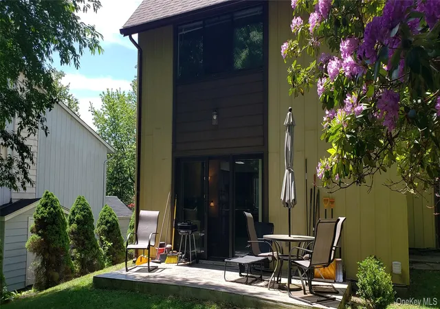 Photo 2 of Single family home for sale at 43 Elizabeth Way, Kiamesha Lake, NY 12751 | MLS# 1010138 | Listing updated on 2026-09-17