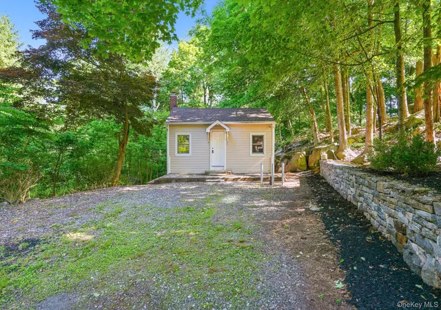 Photo 2 of Sale Pending at 32 Lacona Dr, Patterson, NY 12563 | MLS# 1010279 | Listing updated on 2026-09-18