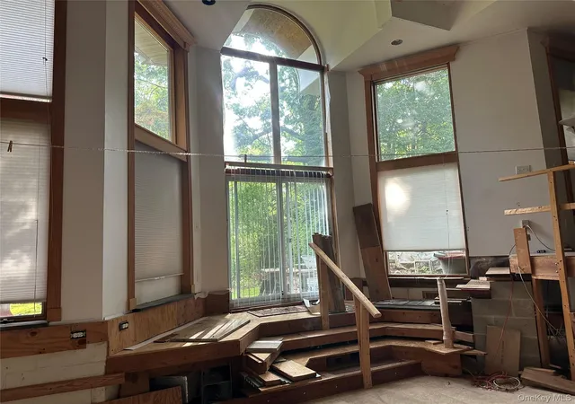 Photo 8 of Sale Pending at 28 Colburn Dr, Poughkeepsie (Town), NY 12603 | MLS# 1010901 | Listing updated on 2026-09-18