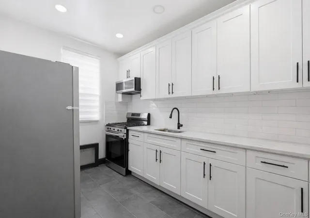 Photo 3 of House for sale at 6089 54th Street, Maspeth, NY 11378 | MLS# 1011215 | Listing updated on 2026-09-16