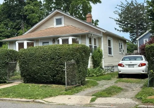 Photo 2 of Sale Pending at 22 E 5th Street, Huntington Station, NY 11746 | MLS# 1012003 | Listing updated on 2026-09-18