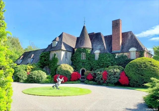 Photo 1 of Sale Pending at 491 Muttontown Rd, Syosset, NY 11791 | MLS# 1012407 | Listing updated on 2026-09-18