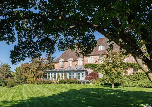 Photo 3 of Sale Pending at 491 Muttontown Rd, Syosset, NY 11791 | MLS# 1012407 | Listing updated on 2026-09-18