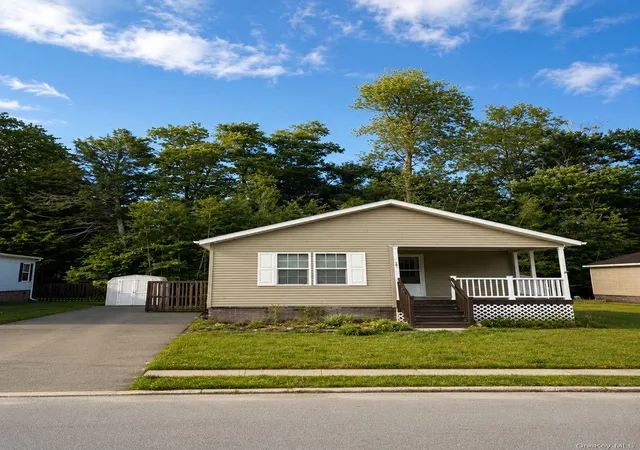 Photo 1 of Manufactured home for sale at 18 Forsythia Dr, Thompson, NY 12701 | MLS# 1014406 | Listing updated on 2026-09-16