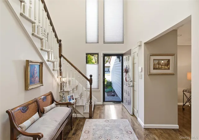 Listing Photo 4 - Condo for sale in building located at 37 Maple Ct, Jericho, NY 11753