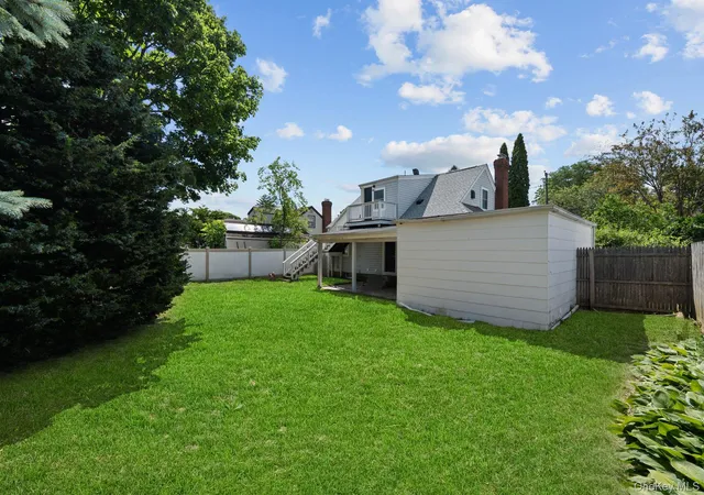 Photo 3 of Sale Pending at 86 E 13th Street, Huntington, NY 11746 | MLS# 1014997 | Listing updated on 2026-09-18