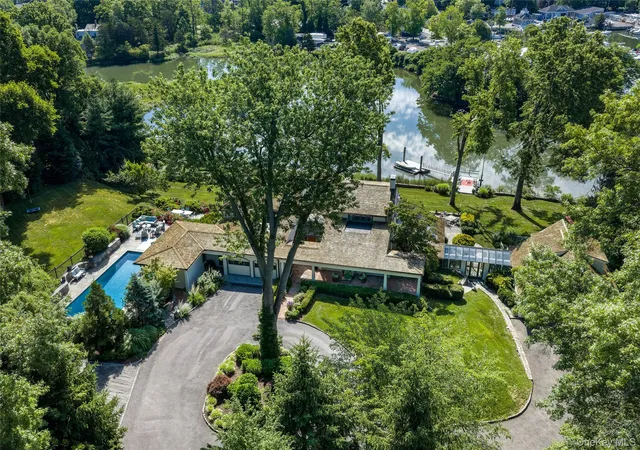 Photo 3 of Mansion for sale at 87 Hix Ave, Rye, NY 10580 | MLS# 1015115 | Listing updated on 2026-09-18