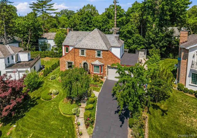 Photo 2 of Single family home for sale at 36 Strathmore Rd, North Hempstead, NY 11023 | MLS# 1015327 | Listing updated on 2026-09-26