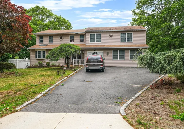 Photo 1 of Sale Pending at 404 Bicycle Path, Brookhaven, NY 11776 | MLS# 1017623 | Listing updated on 2026-09-18