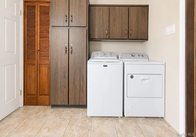 Photo 4 of Single family home for sale at 6149 62nd Avenue, New York, NY 11379 | MLS# 1017627 | Listing updated on 2026-09-19