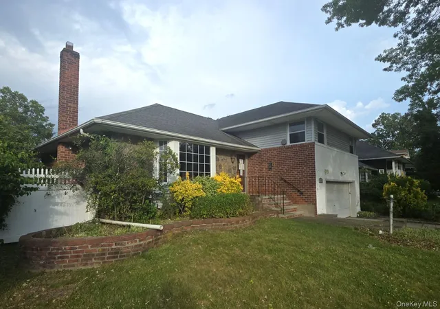 Photo 2 of Sale Pending at 172 Evergreen Dr, Hempstead, NY 11590 | MLS# 1017905 | Listing updated on 2026-09-18