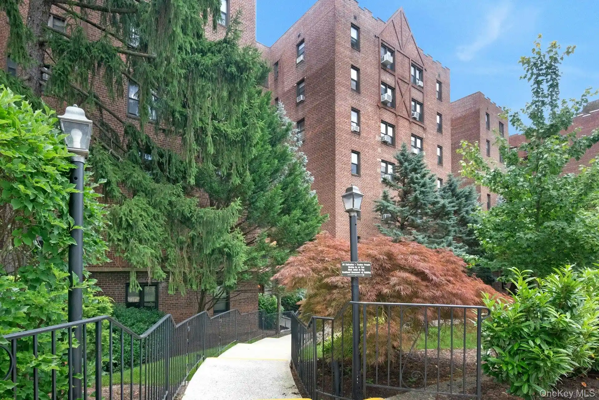 Listing Photo 1 - Condo for sale in 142 Garth Rd located at 142 Garth Rd, Eastchester, NY 10709 - Unit #2S
