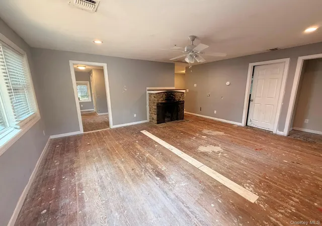 Photo 3 of Single family home for sale at 93 Lynbrook Dr, Brookhaven, NY 11789 | MLS# 1020086 | Listing updated on 2026-09-18