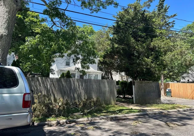 Photo 2 of Single family home for sale at 55 9th Avenue, Huntington Station, NY 11746 | MLS# 1020090 | Listing updated on 2026-09-28