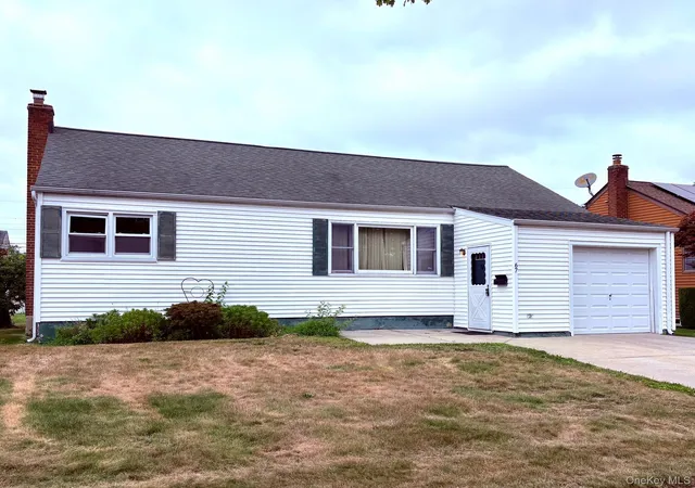 Photo 1 of Sale Pending at 67 Maple Dr, Lindenhurst, NY 11757 | MLS# 1020330 | Listing updated on 2026-09-18