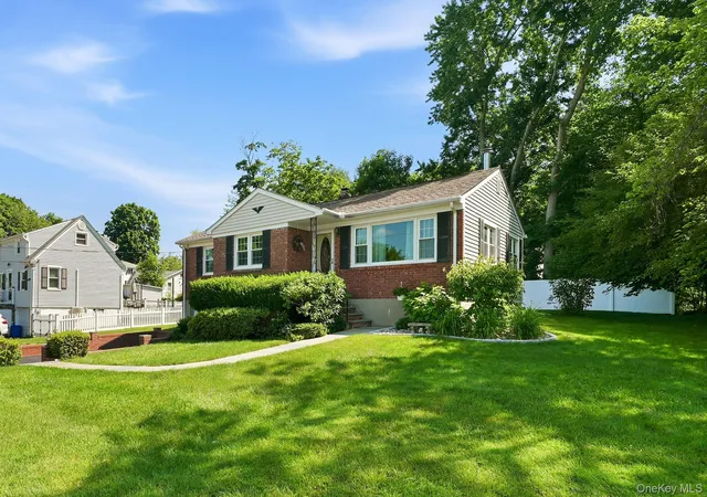 Photo 3 of Sale Pending at 1660 Central St, Yorktown, NY 10598 | MLS# 1020393 | Listing updated on 2026-10-03
