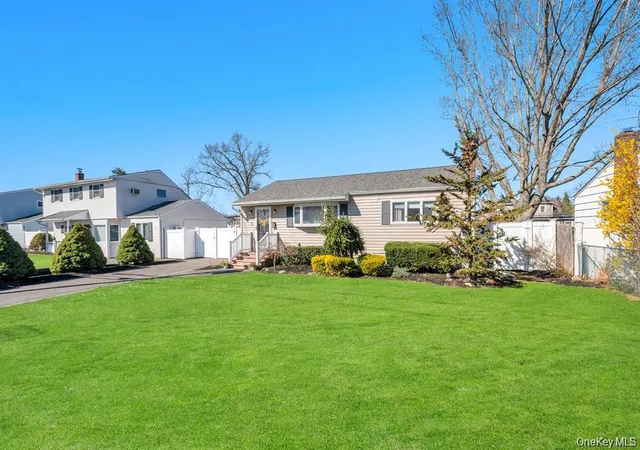 Photo 2 of Sale Pending at 28 Saint Joseph Ave, Brookhaven, NY 11779 | MLS# 1020620 | Listing updated on 2026-09-18