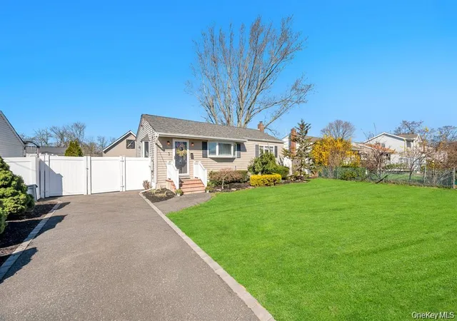 Photo 3 of Sale Pending at 28 Saint Joseph Ave, Brookhaven, NY 11779 | MLS# 1020620 | Listing updated on 2026-09-18