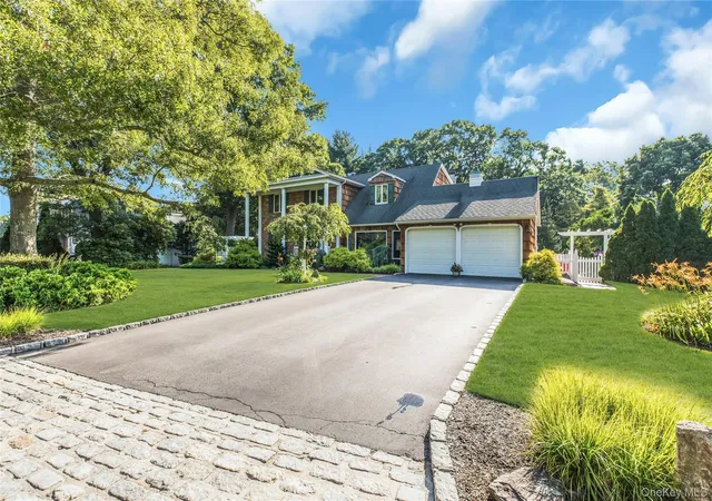 Photo 2 of Single family home for sale at 133 Main Ave, Brookhaven, NY 11755 | MLS# 1021215 | Listing updated on 2026-09-18