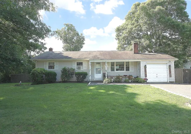 Photo 1 of Sale Pending at 12 Acorn St, Ronkonkoma, NY 11779 | MLS# 1021297 | Listing updated on 2026-09-18