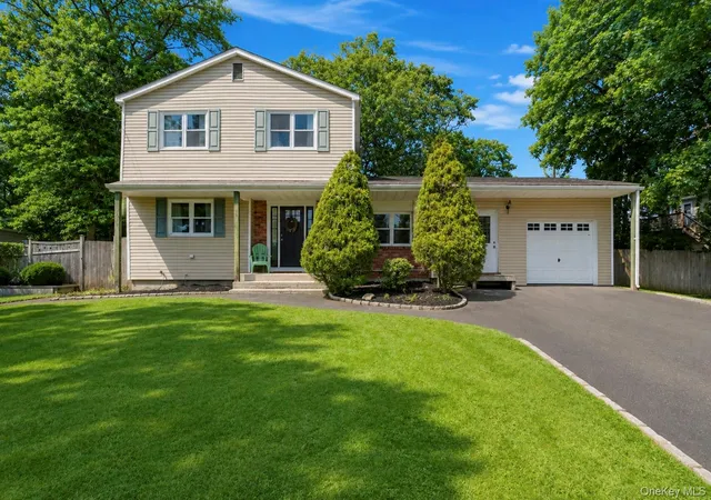 Photo 1 of Sale Pending at 145 Sioux St, Islip, NY 11779 | MLS# 1021609 | Listing updated on 2026-09-18