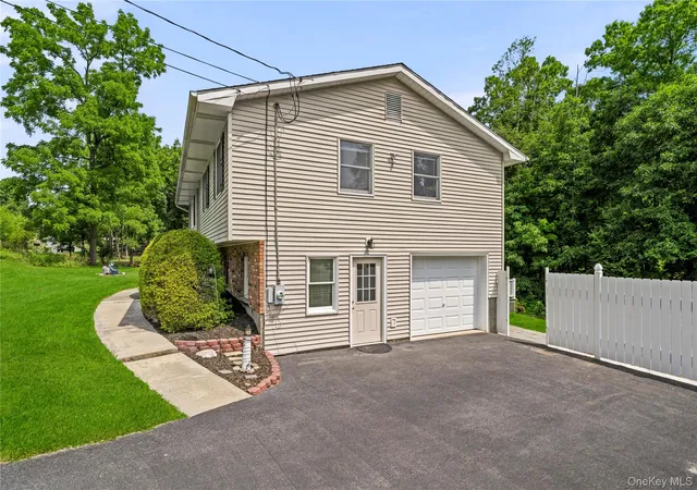 Photo 3 of Sale Pending at 22 Old Ridge Rd, Warwick (town), NY 10990 | MLS# 1021760 | Listing updated on 2026-09-18