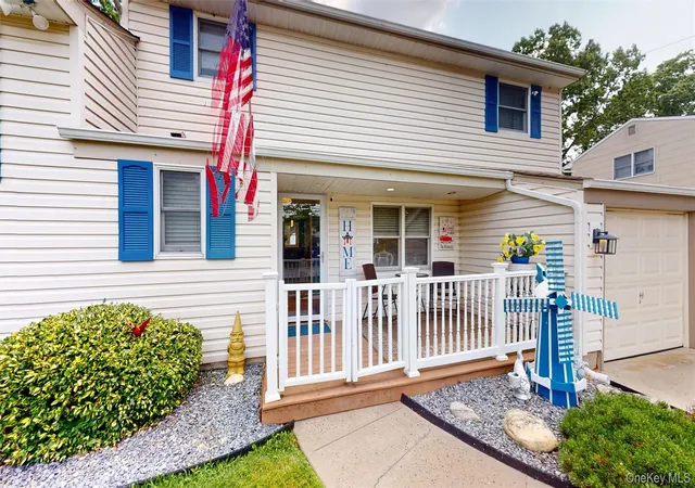 Photo 2 of Sale Pending at 9 Wilson St, Centereach, NY 11720 | MLS# 1021926 | Listing updated on 2026-09-18