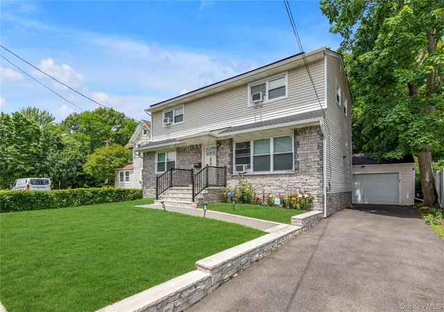 Photo 2 of Sale Pending at 1701 Lexington Ave, Hempstead, NY 11566 | MLS# 1022650 | Listing updated on 2026-09-16