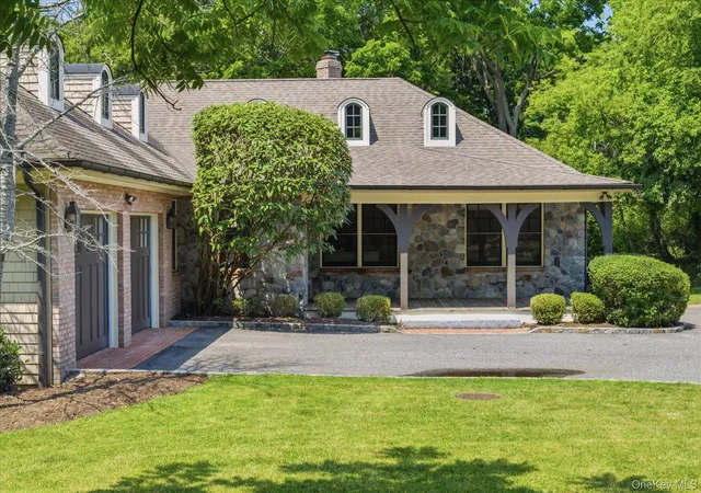 Photo 3 of Sale Pending at 134 Sandy Holw Rd, Huntington, NY 11768 | MLS# 1023019 | Listing updated on 2026-09-18