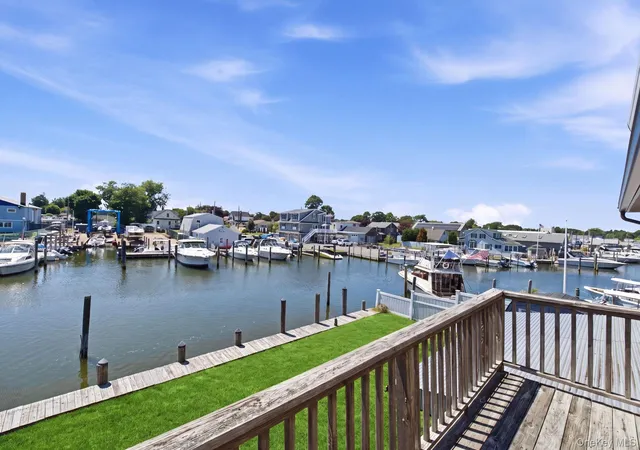 Photo 3 of Sale Pending at 212 Shore Rd, Lindenhurst, NY 11757 | MLS# 1023453 | Listing updated on 2026-09-18