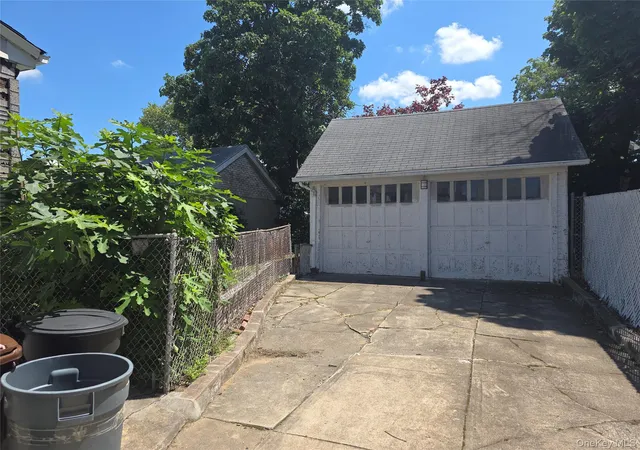 Photo 3 of Multi family home for sale at 5933 159th Street, New York, NY 11365 | MLS# 1023537 | Listing updated on 2026-09-16